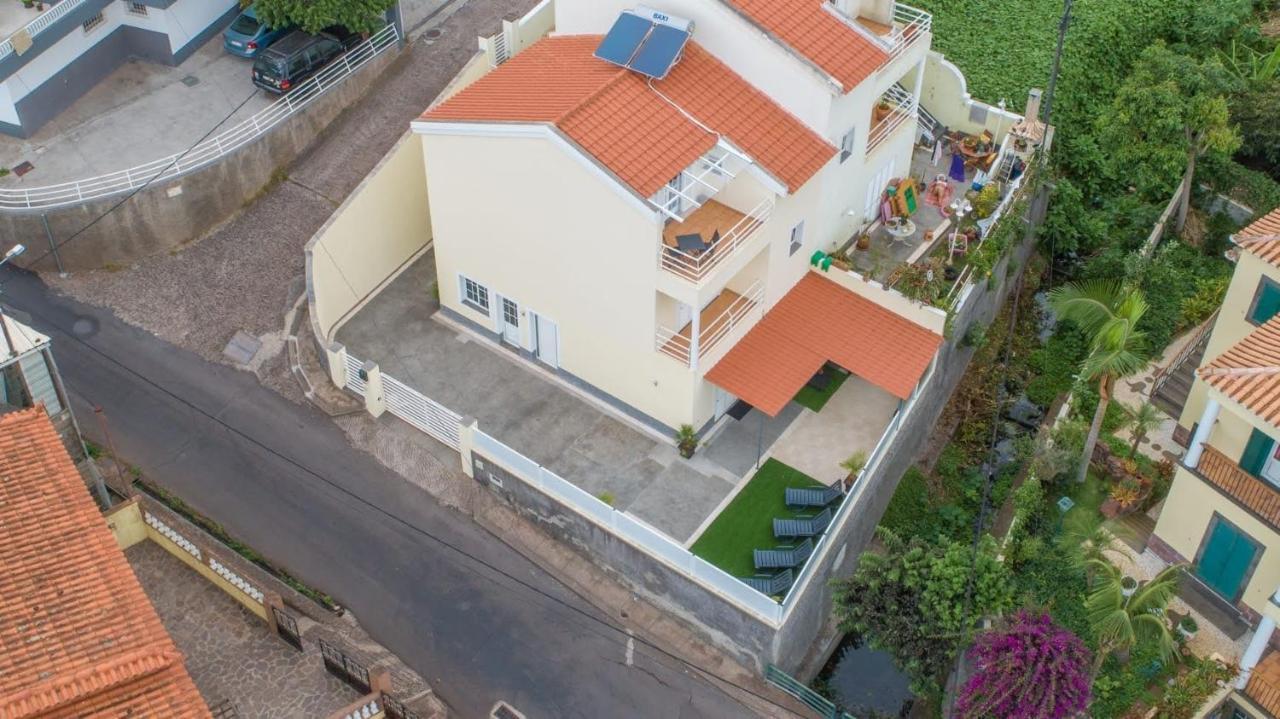 Flowers Island House 4 Caniço Exterior foto